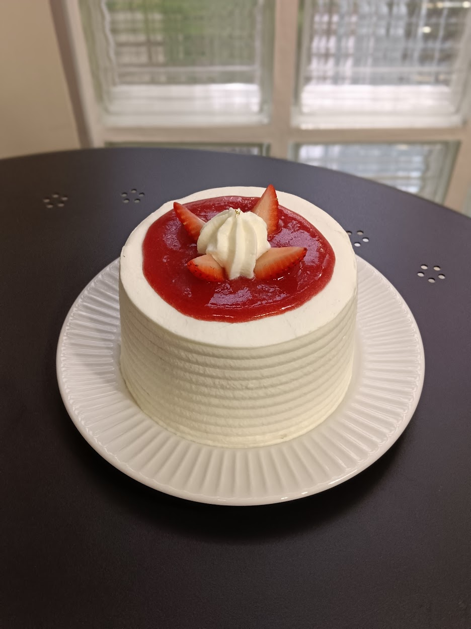ストロベリーシルクケーキ